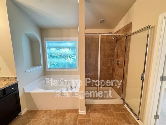 Building Photo - 13318 Flamingo Rd