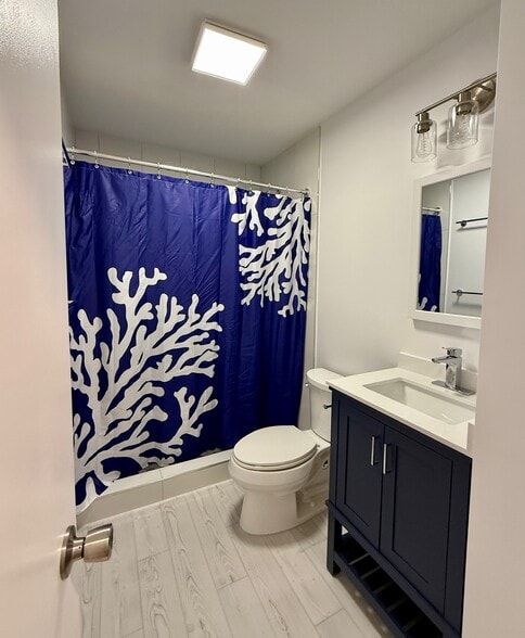 Bathroom - 241 Hualani St