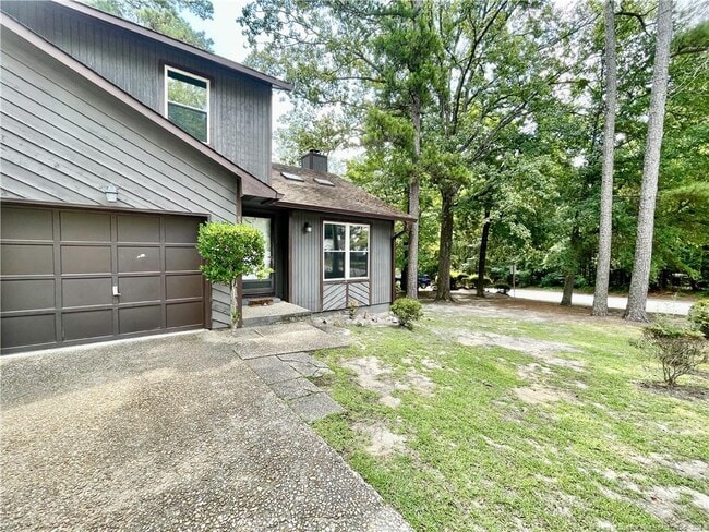 Building Photo - 820 Anarine Rd