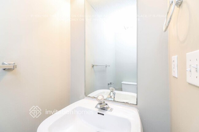 Building Photo - 8532 Woodford Bridge Dr