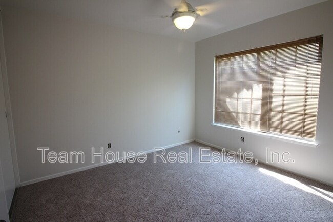 Building Photo - 25433 Plaza Escovar