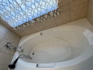 Building Photo - 929 NE 28th St