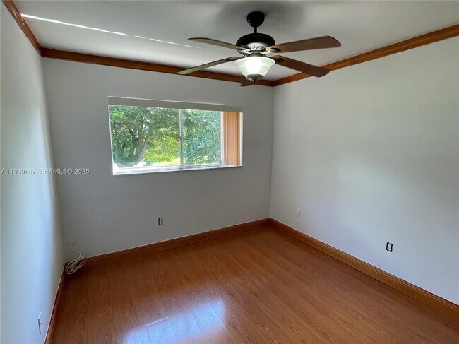 Building Photo - 10223 SW 156th Ave