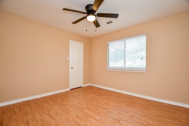 Building Photo - 21219 Flat Creek Ln