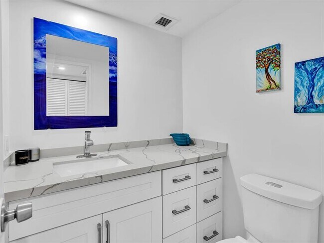 Building Photo - 5100 Dupont Blvd