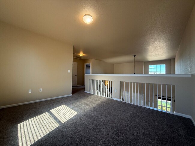 Building Photo - 3 Bed, 3 Bath Home in Forrest Meadows! – M...
