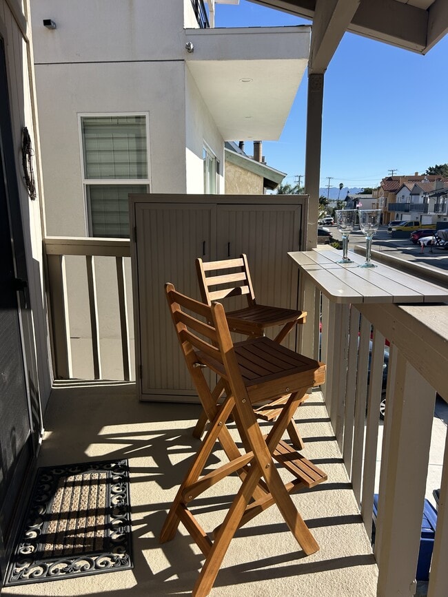 Building Photo - 337 Highland Dr