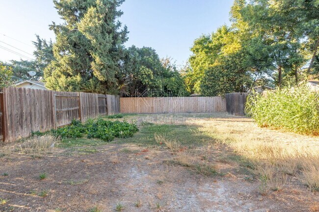 Building Photo - 2537 Plymouth Oaks Ct