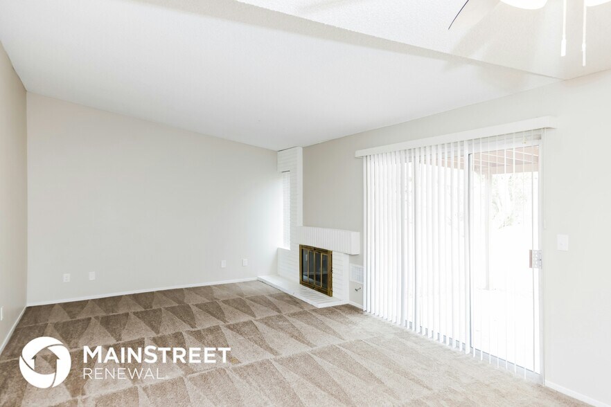 Building Photo - 3810 Boca Chica Ave