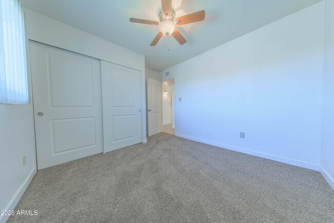 Building Photo - 4558 N 15th Ave