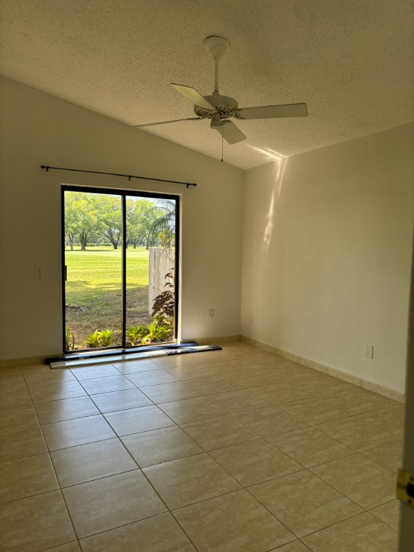 Building Photo - 6528 Edgeworth Dr