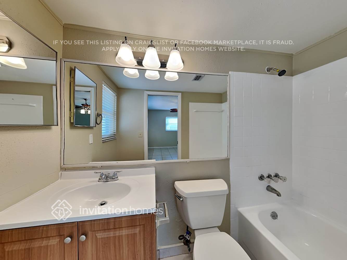 Building Photo - 1380 Wildwood Ct