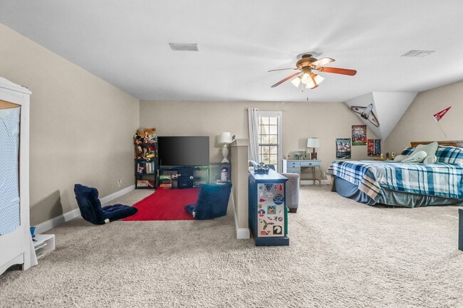 Building Photo - 951 Willow Circle