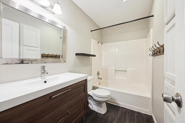 Building Photo - 12817 Hymeadow Dr