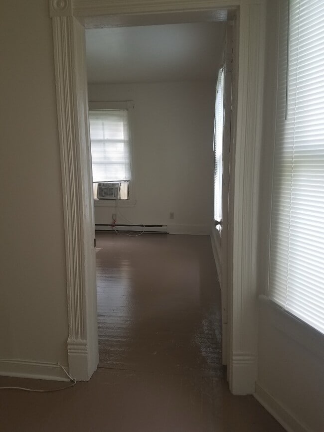 Building Photo - 616 Harrison St