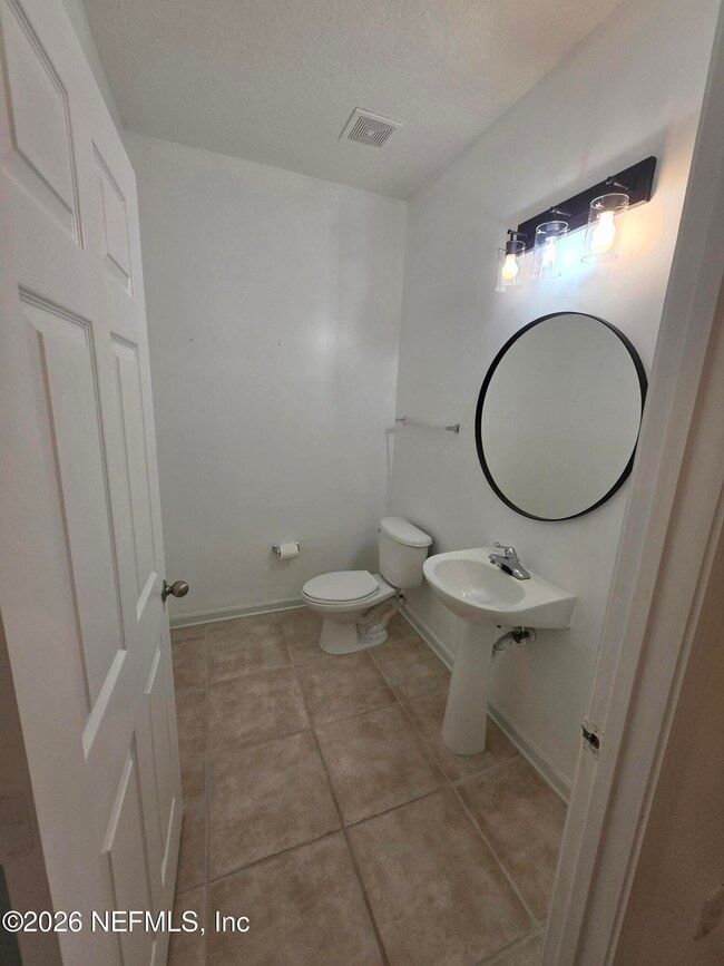 Building Photo - 5663 Greenland Rd