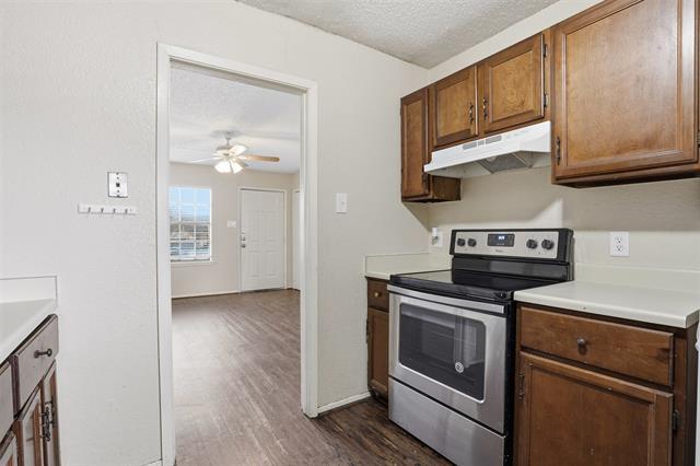 Building Photo - 1116 Hanover St