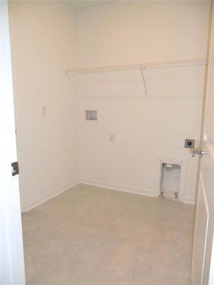 Building Photo - 317 Loch Ct