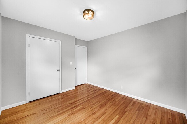 Building Photo - 3413 W 77th Ave