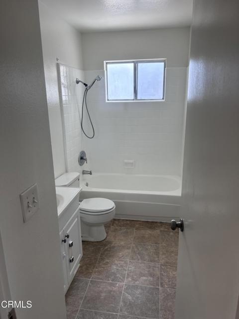 Building Photo - 2636 Tiller Ave