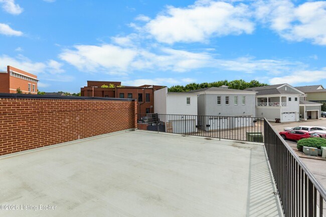 Building Photo - 9410 Norton Commons Blvd