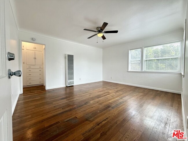 Building Photo - 5659 Dairy Ave
