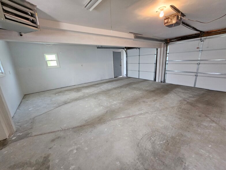 Building Photo - 1912 7th Ave S