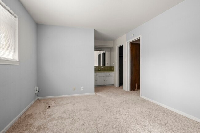 Building Photo - 1039 Marcella St