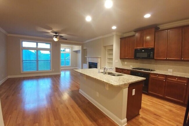 Building Photo - 4286 Baverton Dr