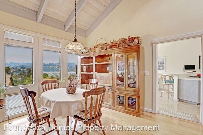 Building Photo - 4 br, 2 bath House - 25 Arana Circle