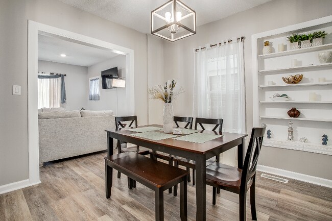 Building Photo - 2734 Brooklyn Ave