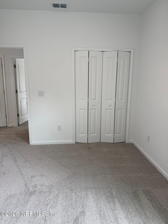 Building Photo - 644 Farmfield Dr