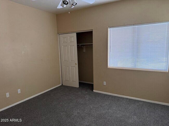 Building Photo - 8337 W Cocopah St