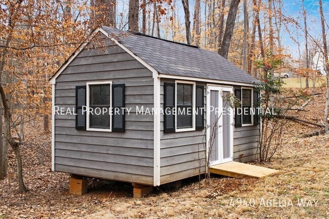 Building Photo - 4940 Abelia Way