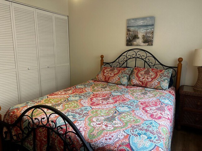 Building Photo - 2BD/1BA on Venice Island