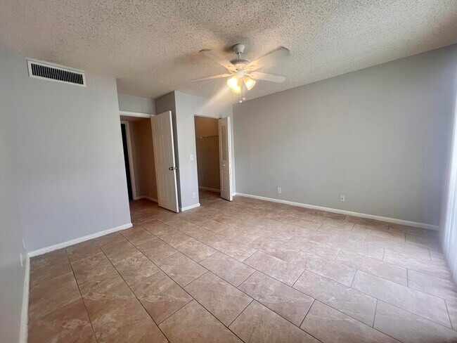 Building Photo - 1500 N Congress Ave