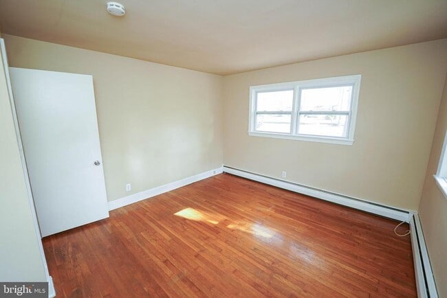 Building Photo - 1306 Frederick Ave