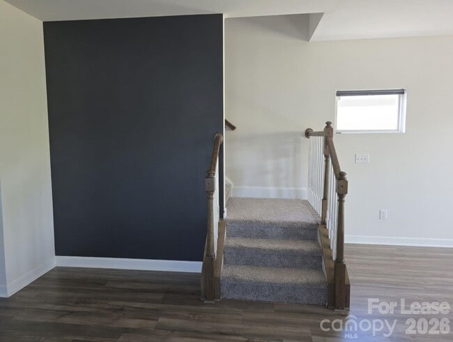 Building Photo - 2019 Red Ash Dr