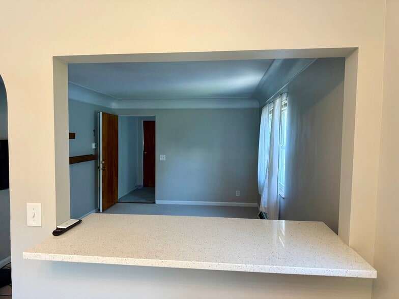 Building Photo - 2317 Monroe Ave