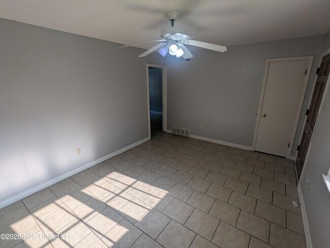 Building Photo - 8415 Dottley Dr