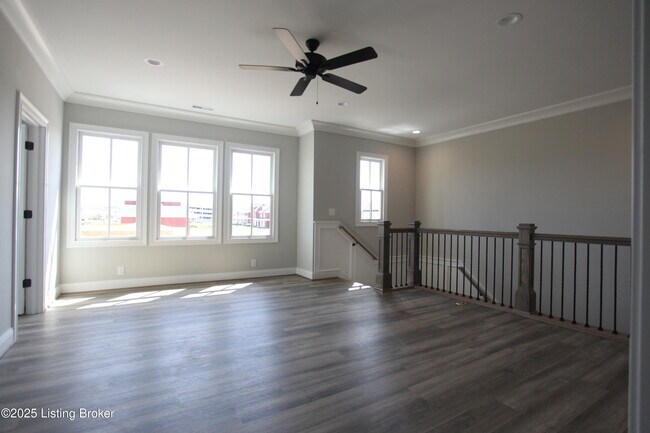 Building Photo - 6133 Shooting Star Dr