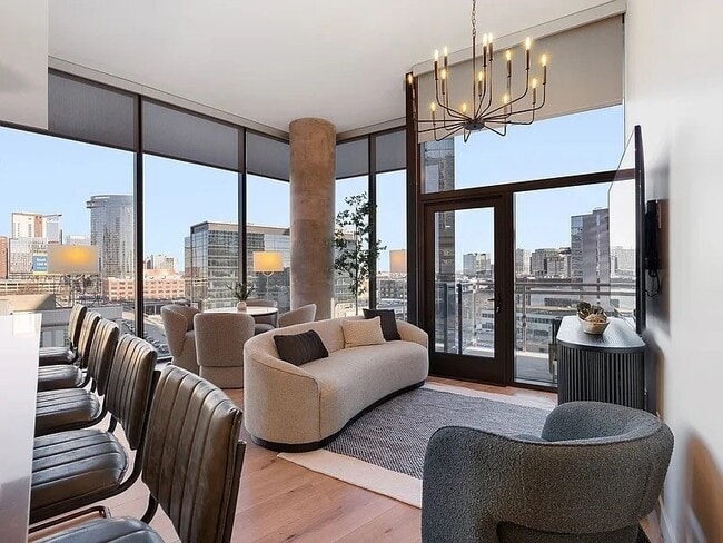 Building Photo - 1212 Demonbreun St