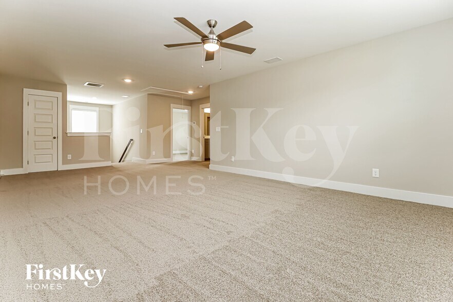 Building Photo - 301 Citation Way