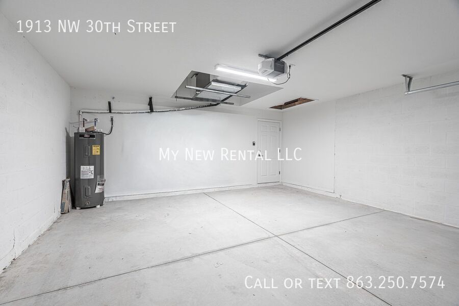 Building Photo - 1913 NW 30th St