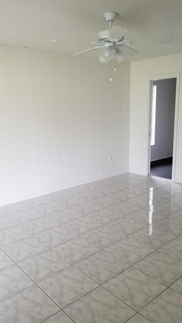 Building Photo - 14507 Larkspur Ln