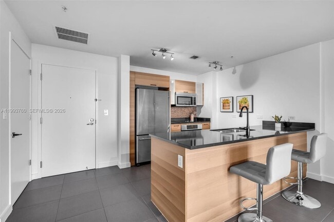 Building Photo - 3301 NE 1st Ave