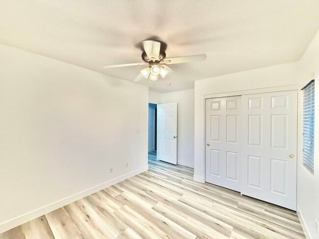 Building Photo - 6436 Casamar St