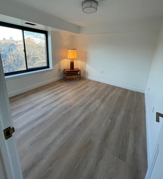 Second bedroom - 1243 Beacon St