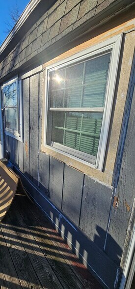 Building Photo - 720 N 70th St