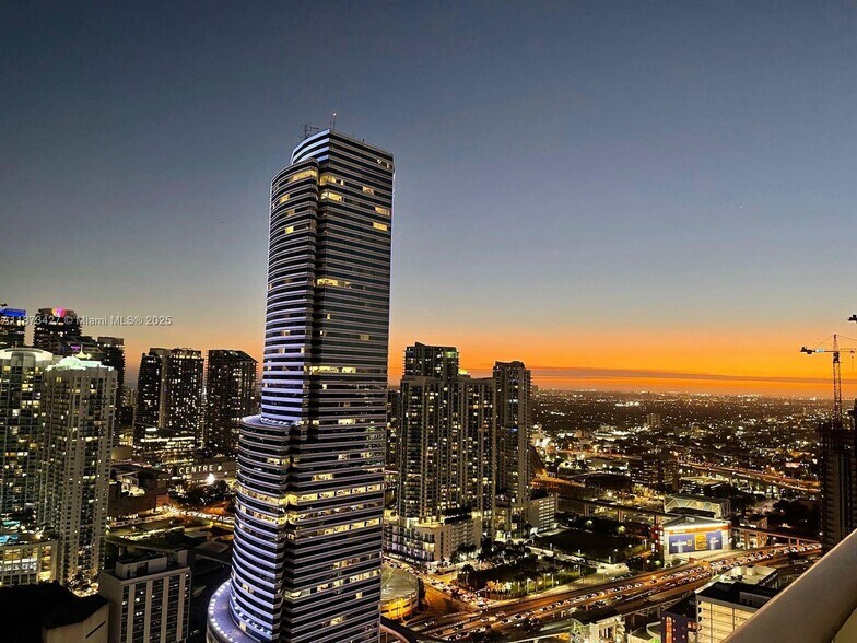 Primary Photo - 151 SE 1st St